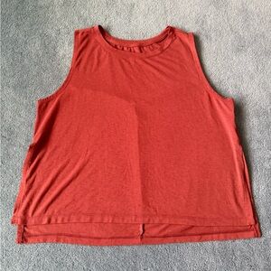 Nike Dri-Fit Athletic top size Large red-orange
